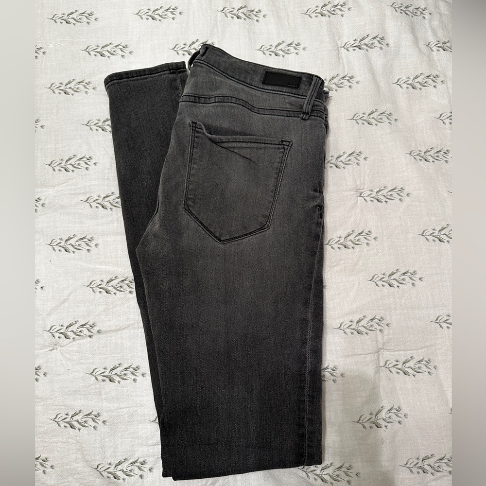 ABERCROMBIE AND FITCH ~ skinny jeans ~ size 26(2)